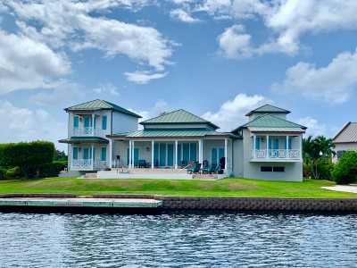 GRAND HARBOUR HOME