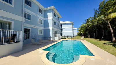 LAKESIDE 1 BED / 1 BATH