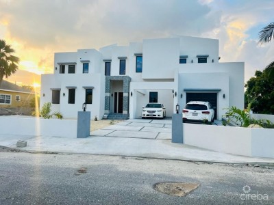 MODERN OFF MARINA LUXURY DUPLEX APT 1