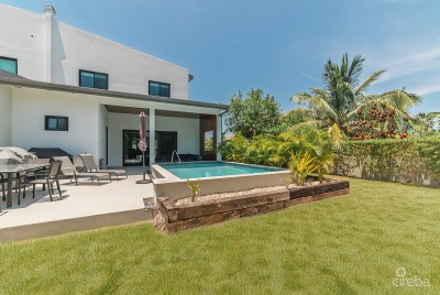 NUSA VILLAS BEAUTIFUL HOME WITH POOL