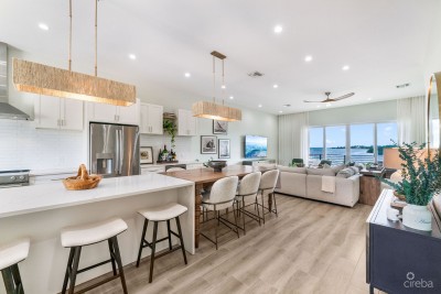 OCEAN CREST UNIT 14, OCEANFRONT TOWNHOME WITH STUDIO
