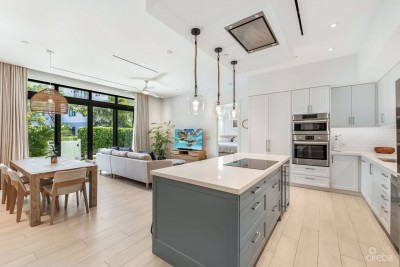 OLEA - PRIVATE GARDEN 2-BED RESIDENCE