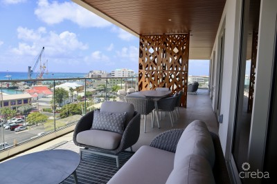 ONE|GT 601 - GRAND FULL-WIDTH RESIDENCE