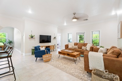 ORCHID HEIGHTS 32, MIDSUMMER DRIVE HOME