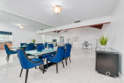 RARE OPPORTUNITY ON SMB CORRIDOR - HOME ON 0.4 ACRES