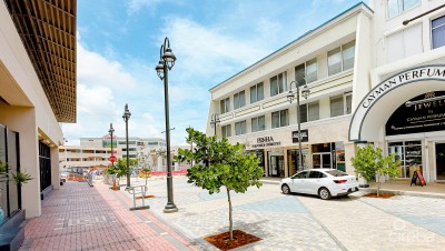 ROYAL PLAZA