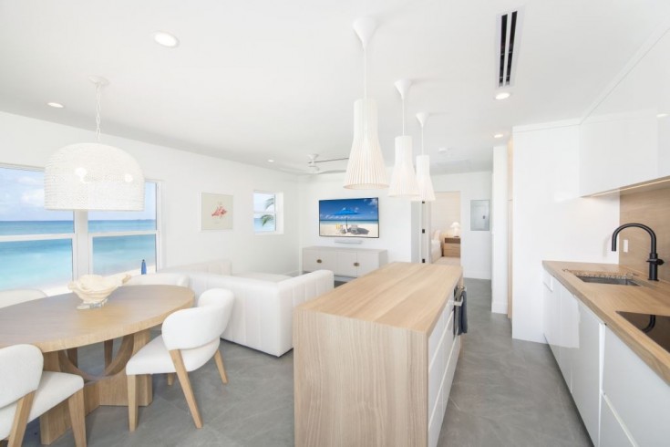 SEAGULL SEVEN MILE BEACHFRONT UNIT 5