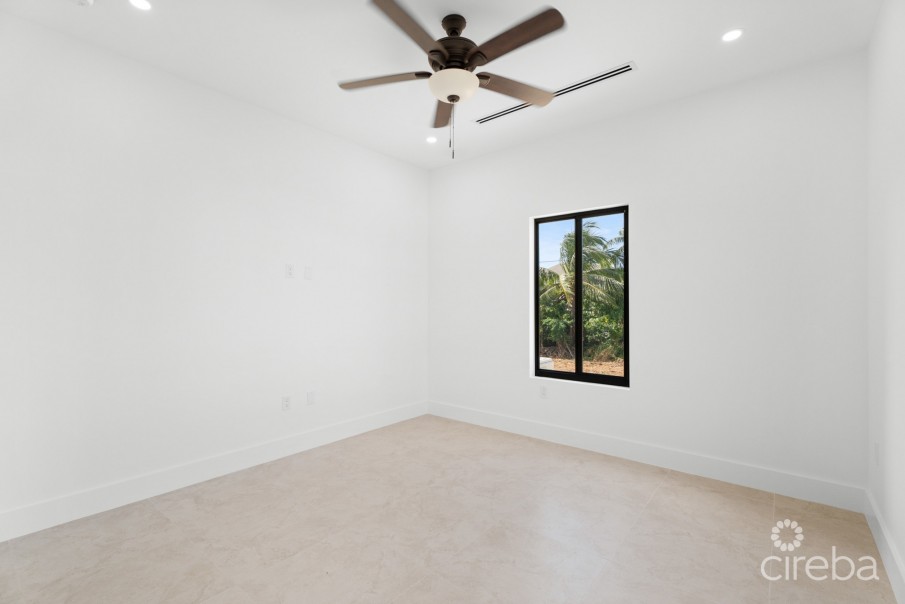 #2 BRAND NEW 3 BED 3.5 BATH DUPLEX -  LOOKOUT GARDENS - Image 5