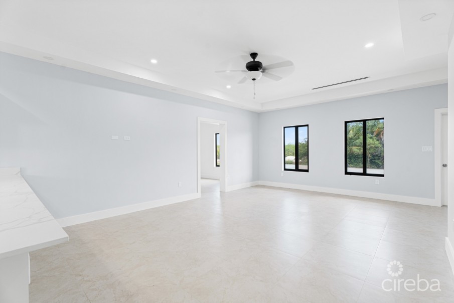 #2 BRAND NEW 3 BED 3.5 BATH DUPLEX -  LOOKOUT GARDENS - Image 2