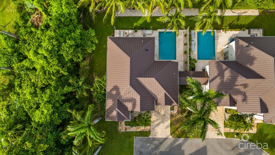 #1 CAMELOT DRIVE - Image 12