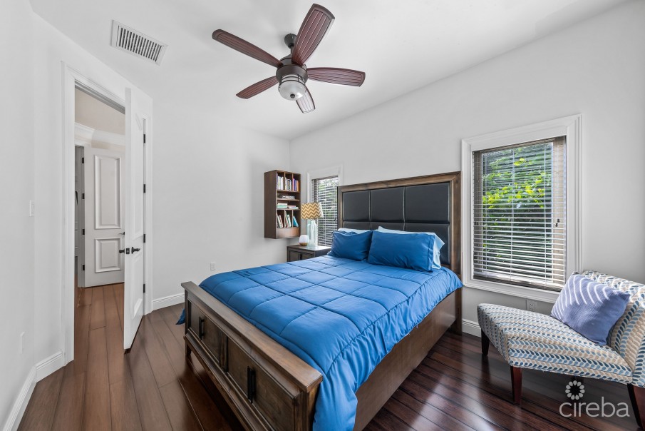 #1 CAMELOT DRIVE - Image 10