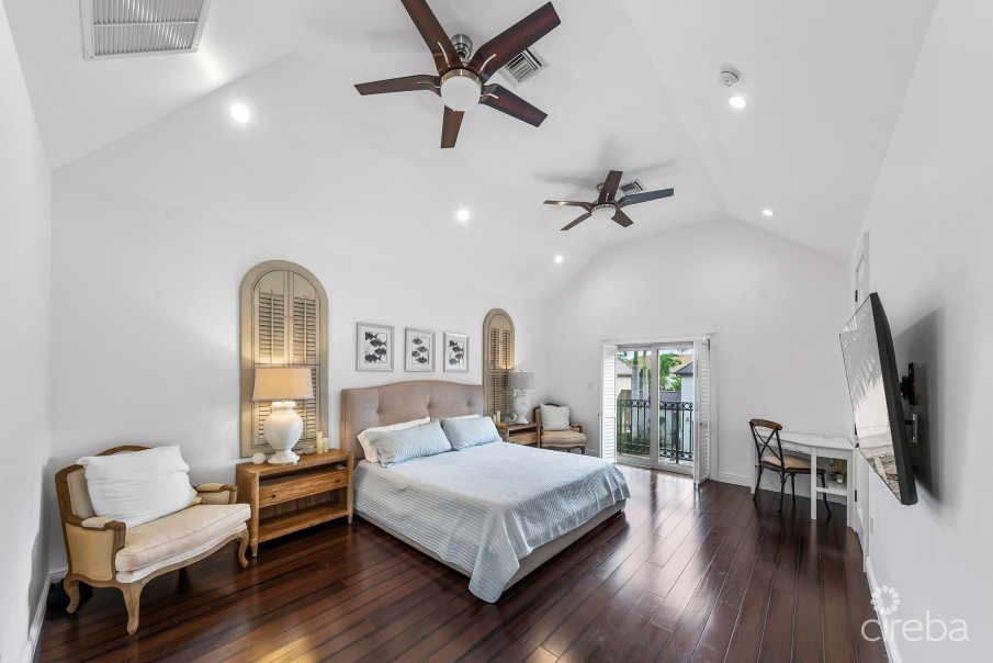 #1 CAMELOT DRIVE - Image 8