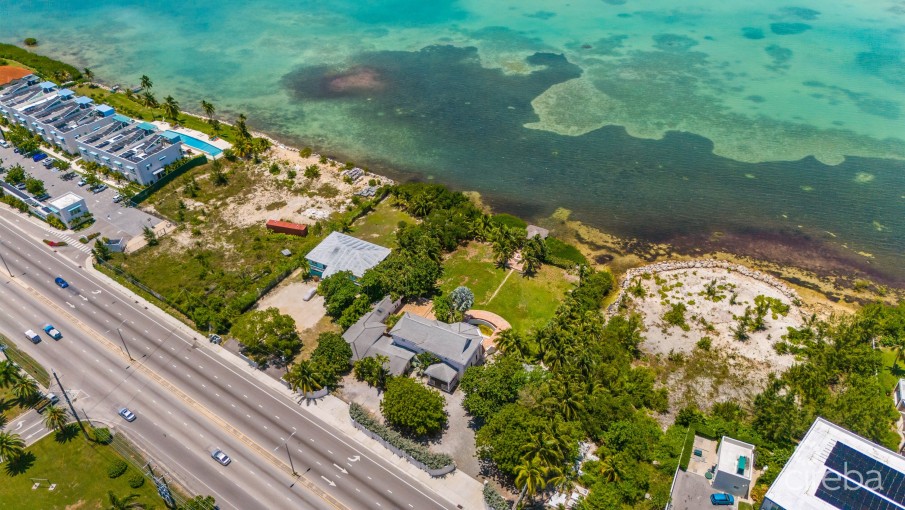 SHAMROCK ROAD OCEANFRONT ESTATE - RARE DEVELOPMENT OPPORTUNITY - Image 4