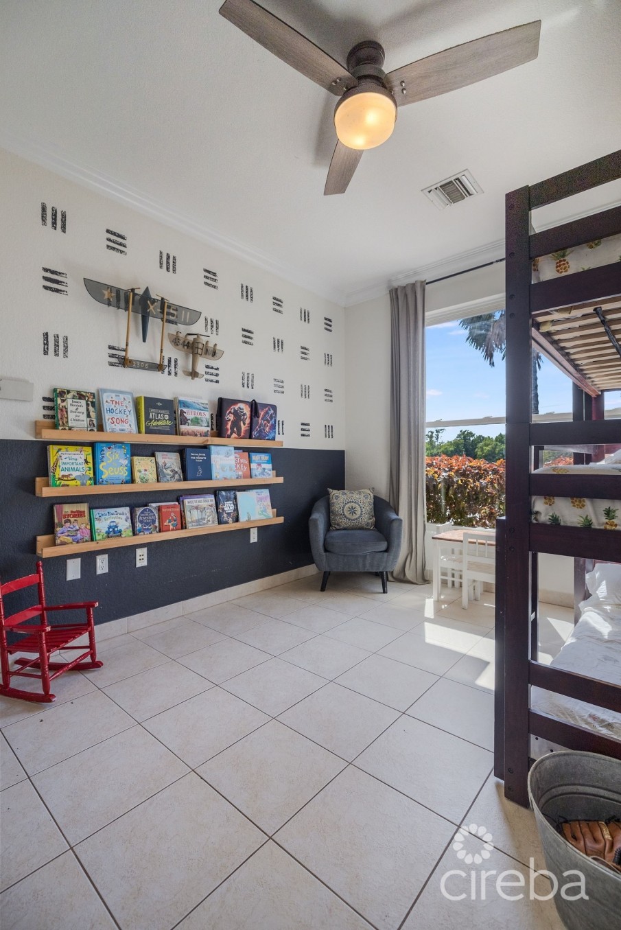 3 BEDROOM CANAL FRONT DUPLEX WITH POOL - 188 ABBEY WAY - UNIT 2 - Image 7