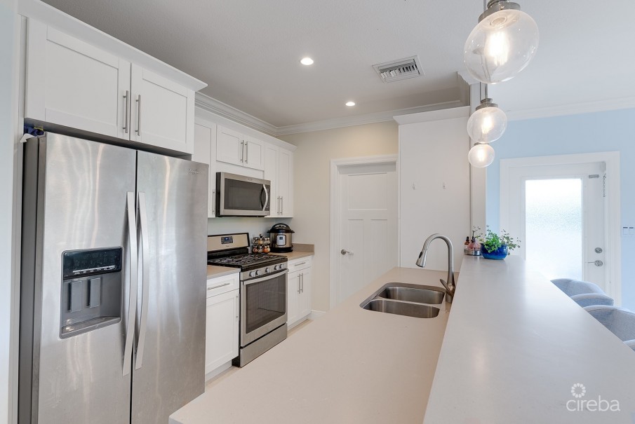 3 BEDROOM FAMILY HOME - ANISE VILLAS - Image 9