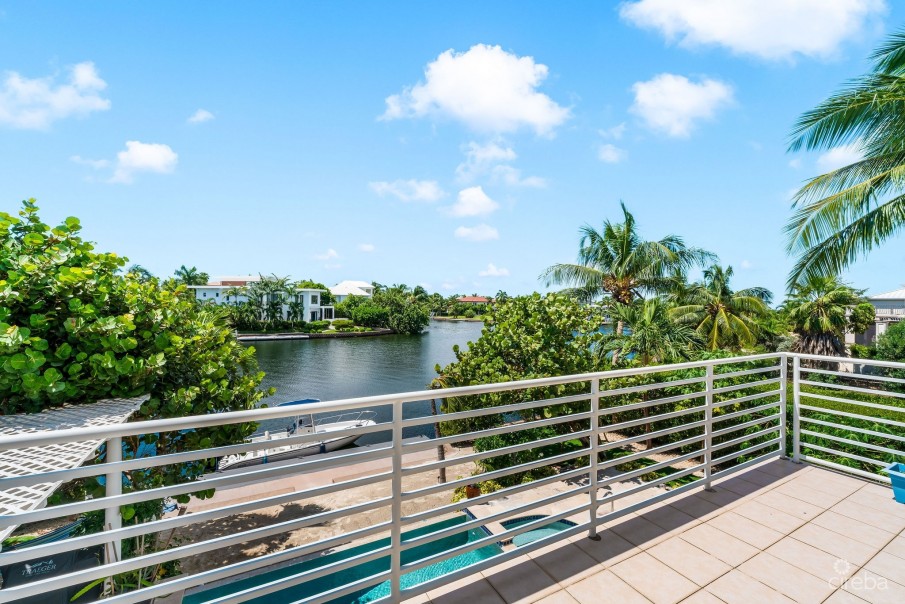 BIMINI DRIVE  - GRAND HARBOUR | EXCLUSIVE 5-BED WATERFRONT HOME - Image 12