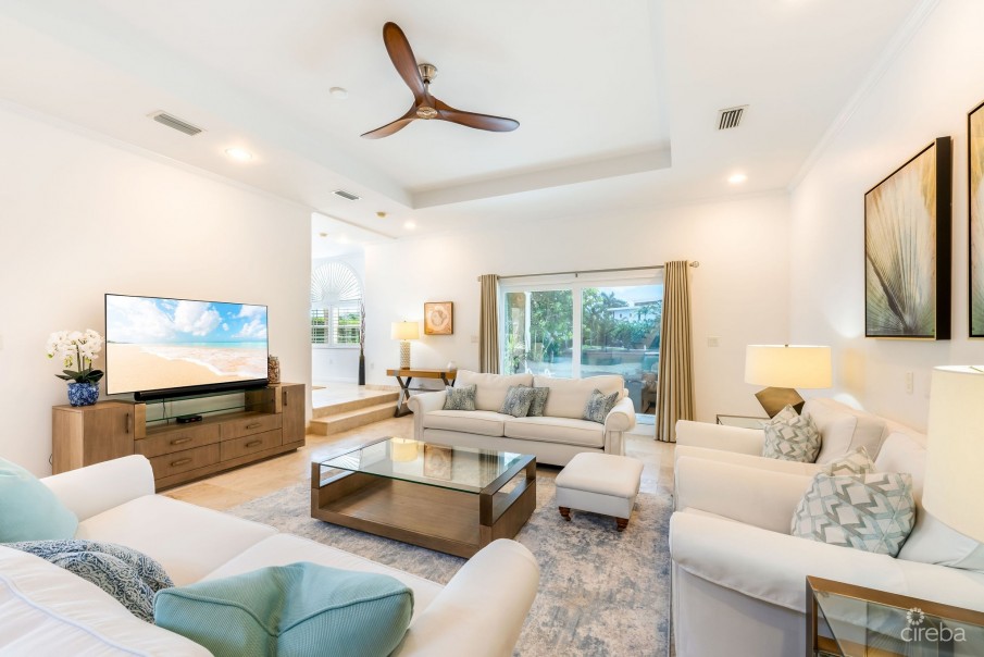 BIMINI DRIVE  - GRAND HARBOUR | EXCLUSIVE 5-BED WATERFRONT HOME - Image 9