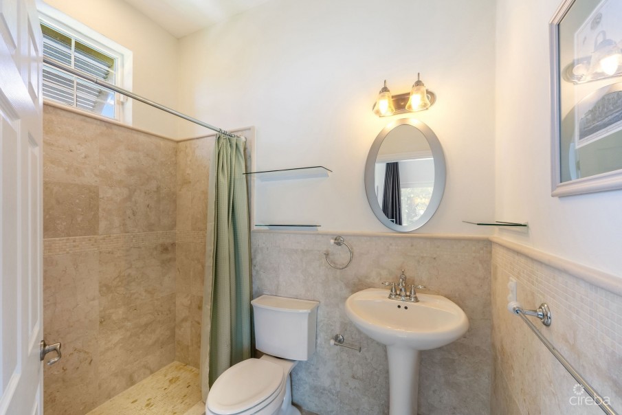 BIMINI DRIVE  - GRAND HARBOUR | EXCLUSIVE 5-BED WATERFRONT HOME - Image 19