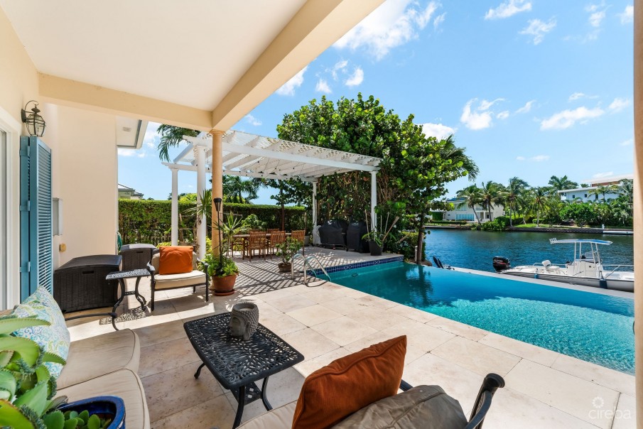 BIMINI DRIVE  - GRAND HARBOUR | EXCLUSIVE 5-BED WATERFRONT HOME - Image 25