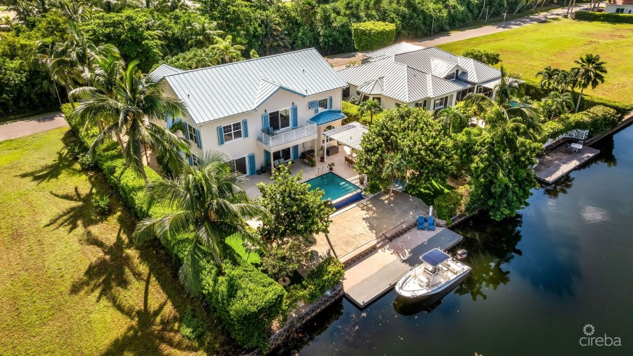 BIMINI DRIVE  - GRAND HARBOUR | EXCLUSIVE 5-BED WATERFRONT HOME - Image 2