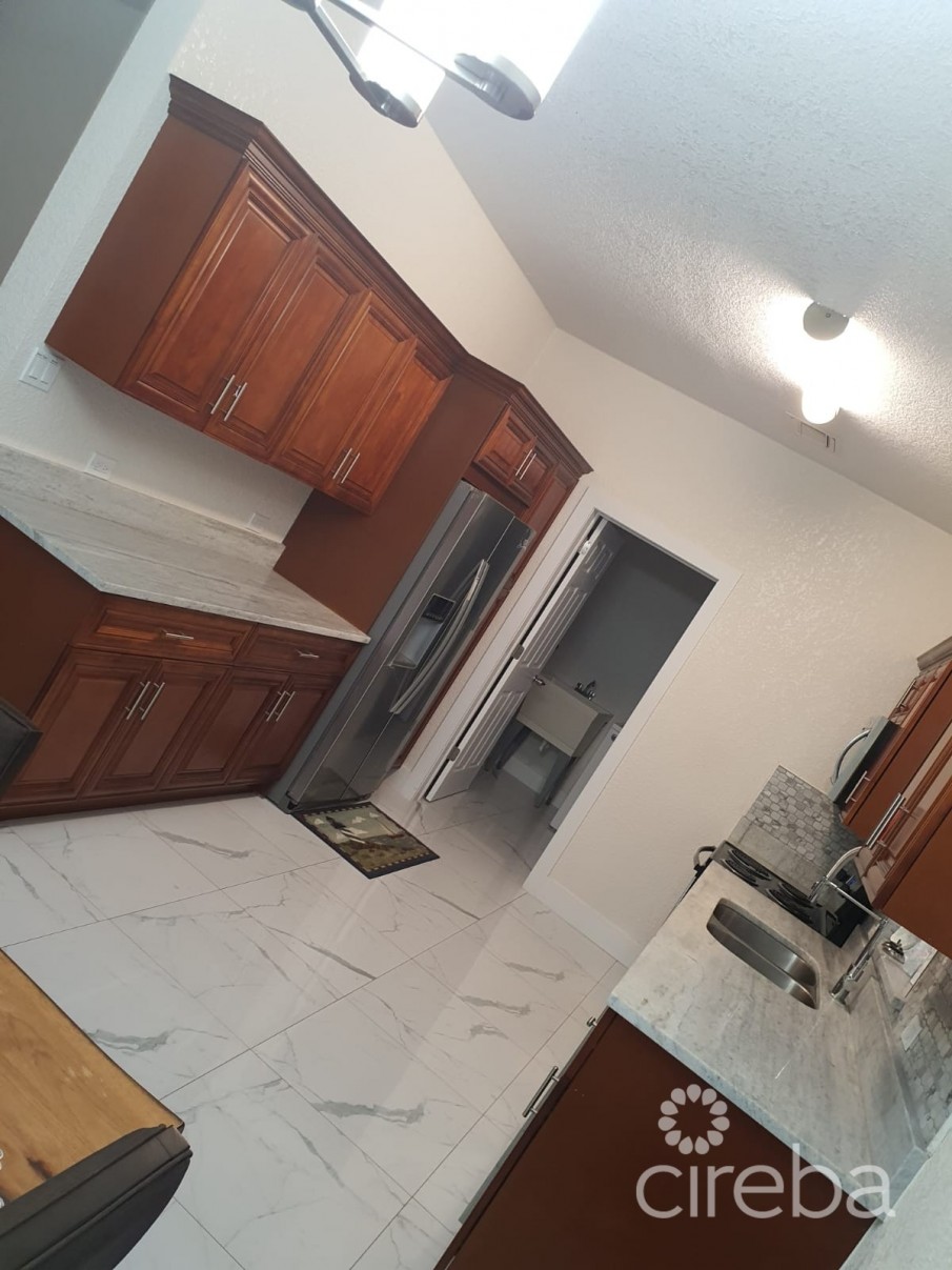 42 EIFFEL DR. – 3 BED HOUSE IN BREAKERS - Image 6