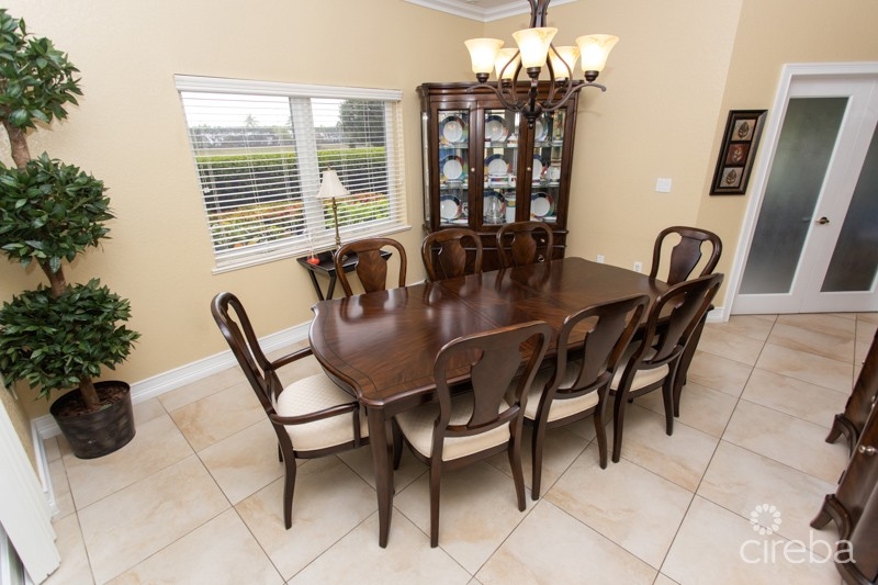 THE BOULEVARD | 44 CONCH DRIVE | EXECUTIVE HOME - Image 12