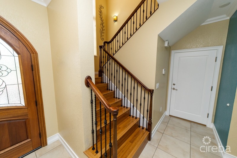 THE BOULEVARD | 44 CONCH DRIVE | EXECUTIVE HOME - Image 7