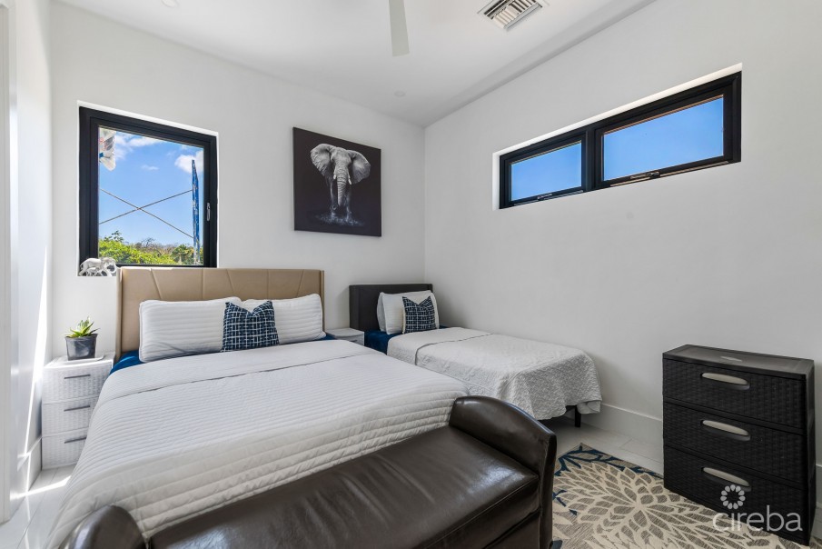 48 HAVEN CIRCLE - MODERN SINGLE FAMILY HOME - Image 15