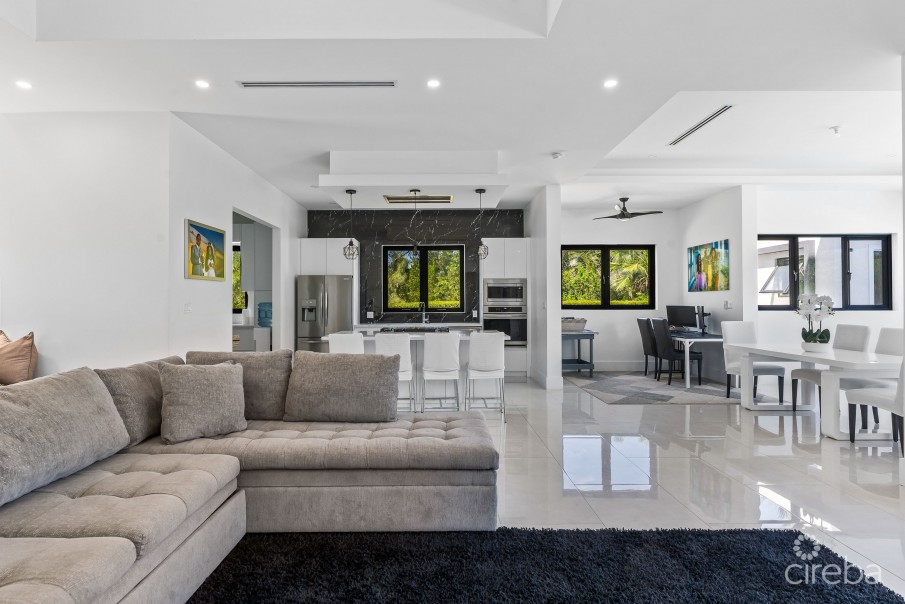 48 HAVEN CIRCLE - MODERN SINGLE FAMILY HOME - Image 4
