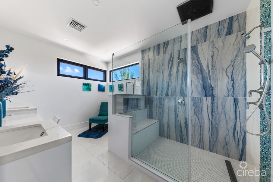 48 HAVEN CIRCLE - MODERN SINGLE FAMILY HOME - Image 11