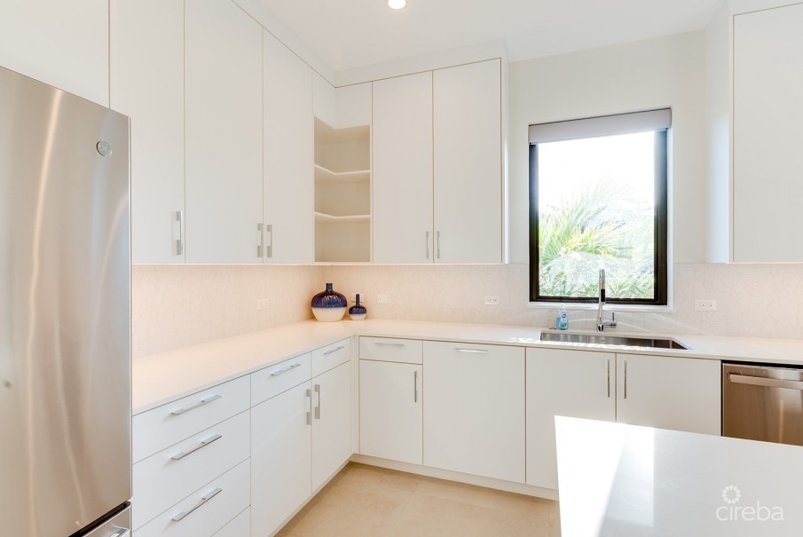 4BR FAMILY HOME W/SEA VIEWS -  BLUE PALMS #2 - Image 34