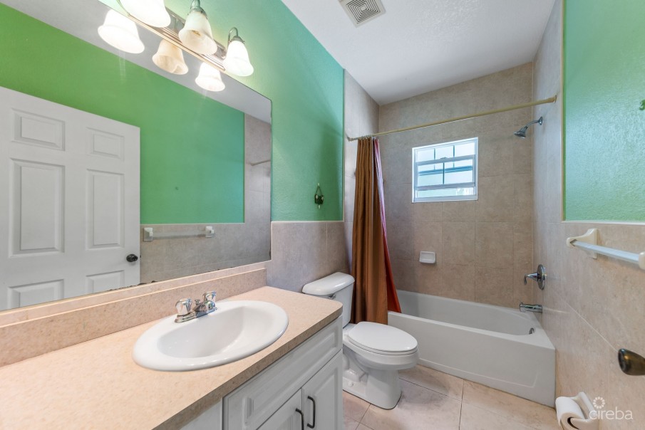 5BR SINGLE FAMILY HOME WITH DUPLEX - Image 16