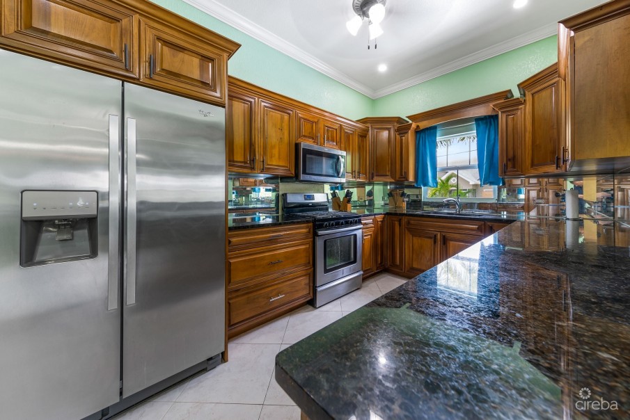 5BR SINGLE FAMILY HOME WITH DUPLEX - Image 7