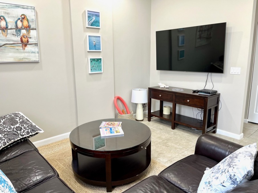 Park Place in the heart of Seven Mile Beach - Image 7