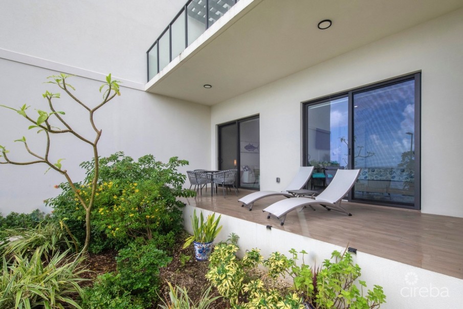 ALLURE - Image 14