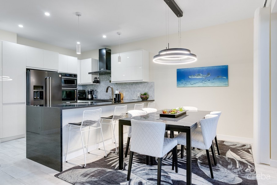 ARVIA WATERFRONT CONDO WITH A DOCK - Image 1