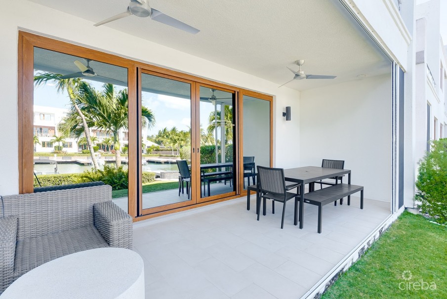 ARVIA WATERFRONT CONDO WITH A DOCK - Image 12