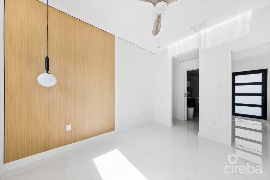 ARZA WEST BAY I5. 1- BED END UNIT. MOVE-IN READY - INCLUSIVE OF A CI$ 14,000 FURNITURE PACKAGE - Image 4