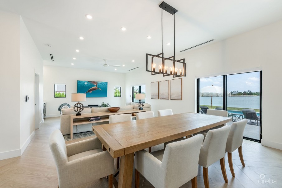 AUBURN BAY 3, CANAL FRONT HOME - Image 3