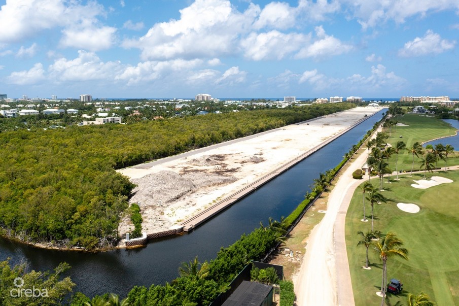BAYVIEW - SPECTACULAR CANAL FRONT LAND - Image 3