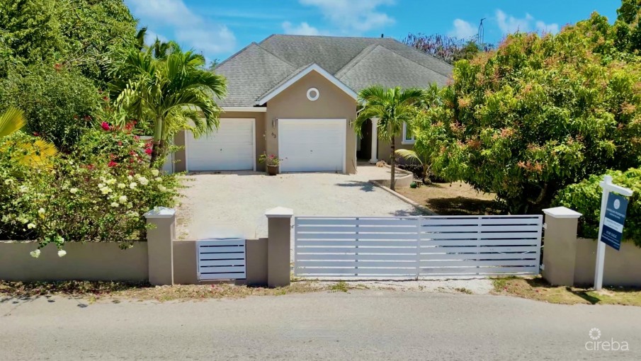 THE MANGO HOUSE, BEACH BAY - Image 4