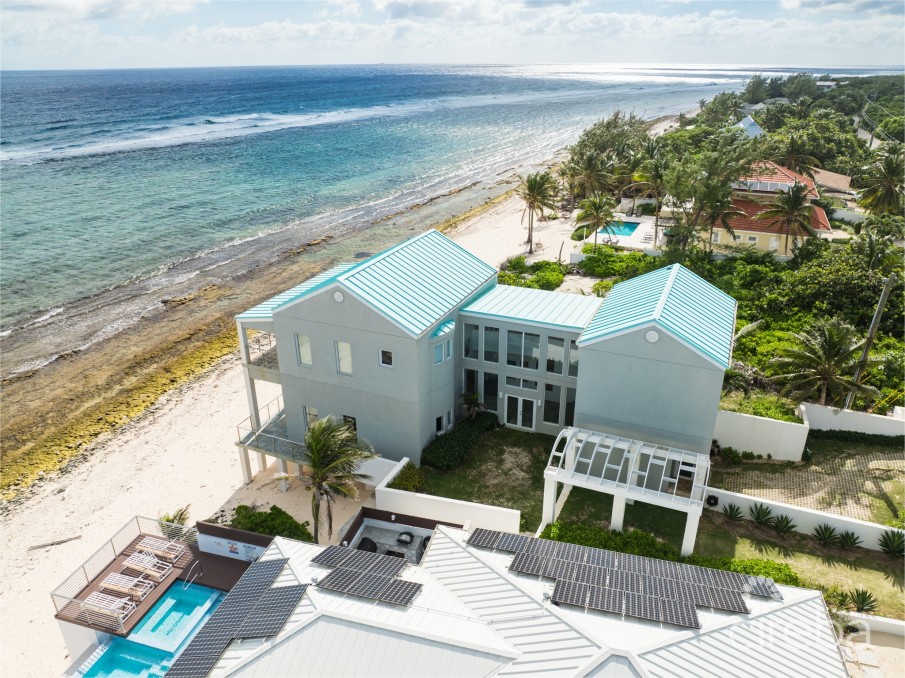 BEACHFRONT HOME, MANSE ROAD - Image 15