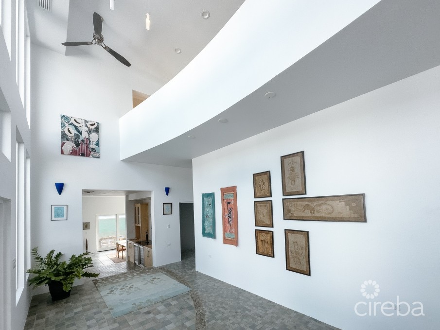 BEACHFRONT HOME, MANSE ROAD - Image 4