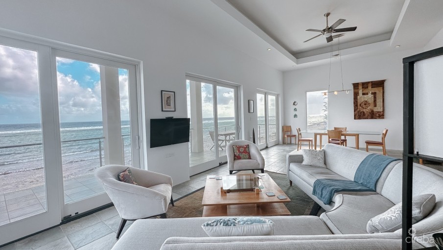 BEACHFRONT HOME, MANSE ROAD - Image 8