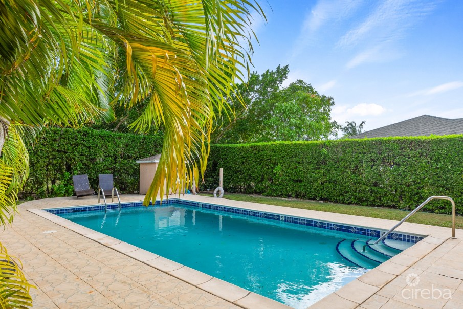 BEAUTIFULLY POLISHED 2BR CONDO - COLONIAL GRAND - Image 21