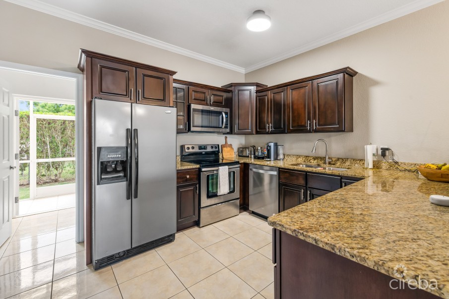 BEAUTIFULLY POLISHED 2BR CONDO - COLONIAL GRAND - Image 10