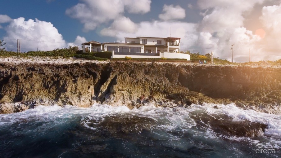 BELLA VISTA - UNPARALLELED OCEAN VIEWS - Image 1