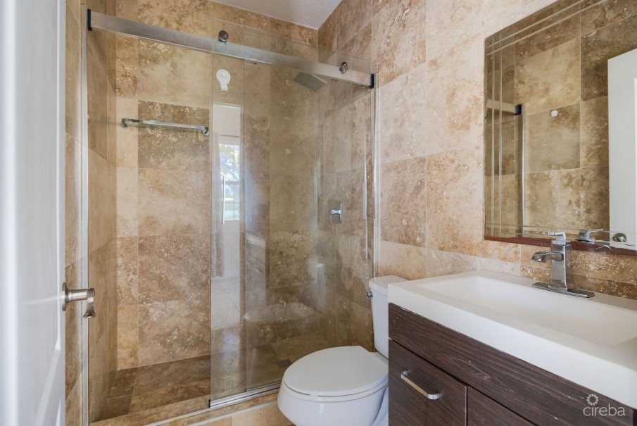 BODDEN TOWN BEACH VIEW HOME - Image 2