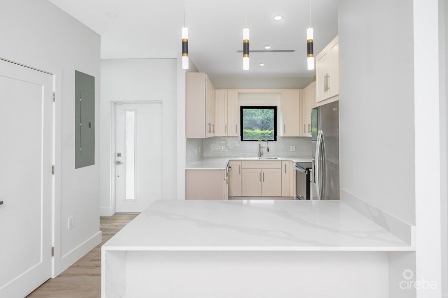 BRAND NEW GATED - LAVANIA COURT 2 BED 2.5 EXECUTIVE HOME - Image 3