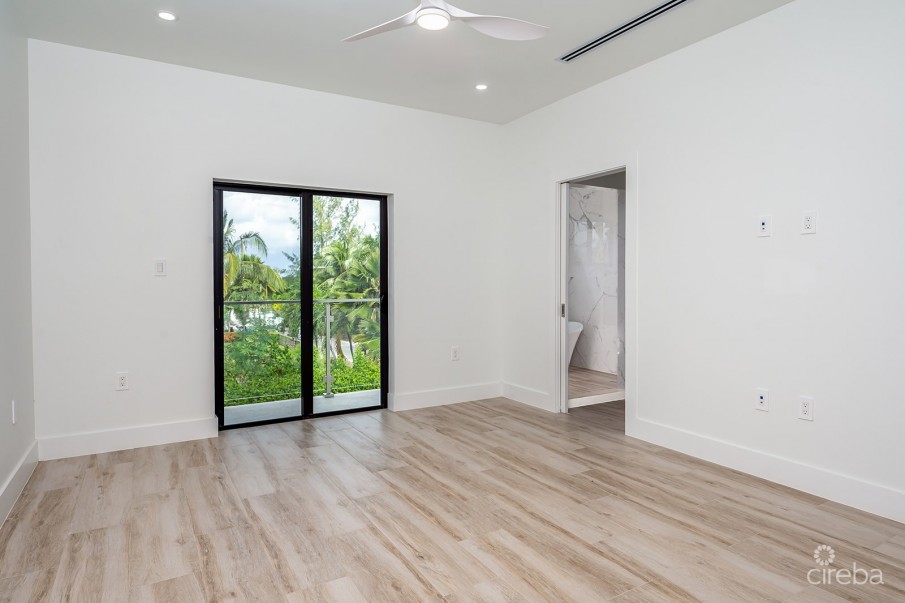 BRAND NEW GATED - LAVANIA COURT 2 BED 2.5 EXECUTIVE HOME - Image 8